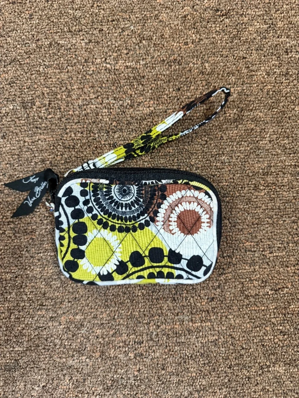 Vera Bradley Cocoa Moss Wristlet Wallet Retired Quilted Cotton